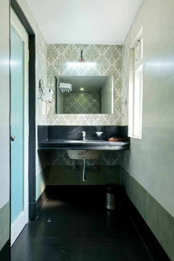 Gold Beach Villa دامان المظهر الخارجي الصورة