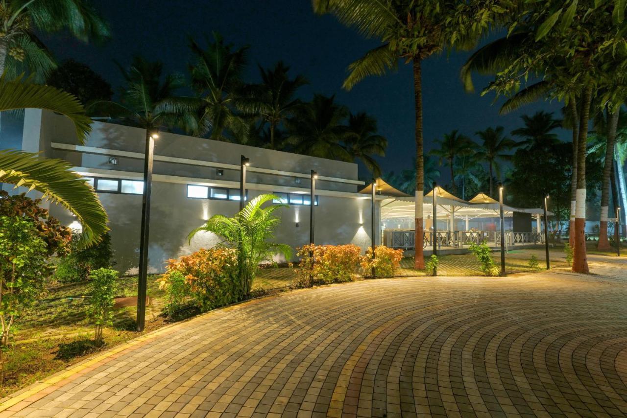 Gold Beach Villa دامان المظهر الخارجي الصورة